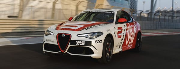 Yas Marina Circuit Alfa Romeo Giulia Quadrifoglio driving experience - Experiences - Image 3