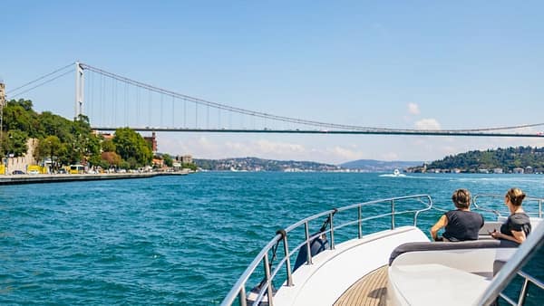 Bosphorus Yacht Cruise with Stopover on Asian Side - Top-Rated Attractions - Image 2