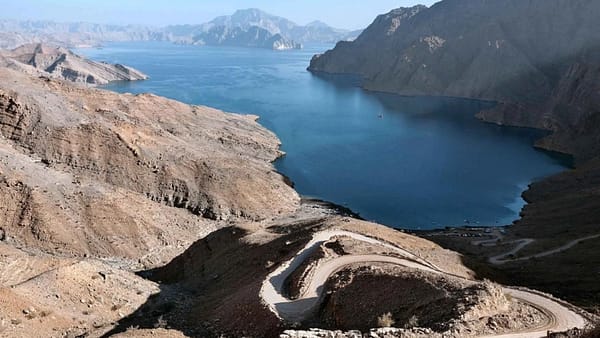 Explore Kumzar Hiking - Sightseeing and Tours - Image 2