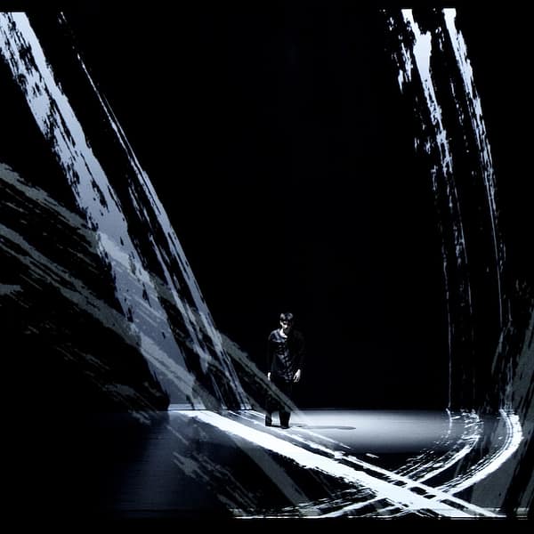Ink - Huang Yi Studio + Presented with the support of Dance Reflections by Van Cleef & Arpels Shows and Theatrical Plays